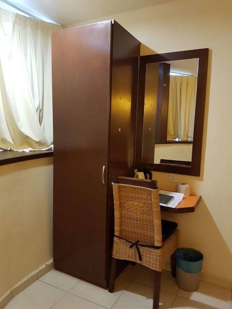 Newbridge Hotel Malacca Exteriör bild