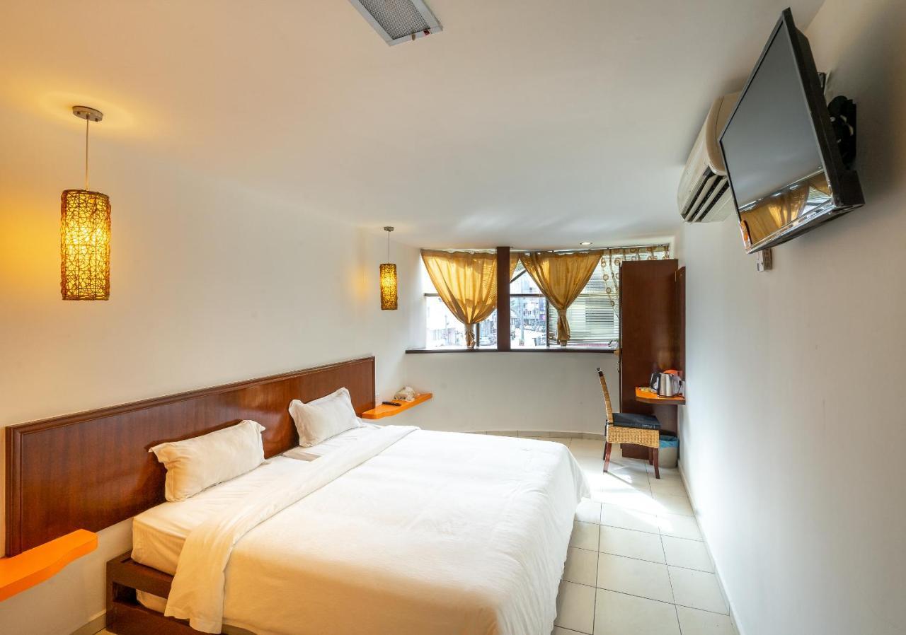 Newbridge Hotel Malacca Exteriör bild